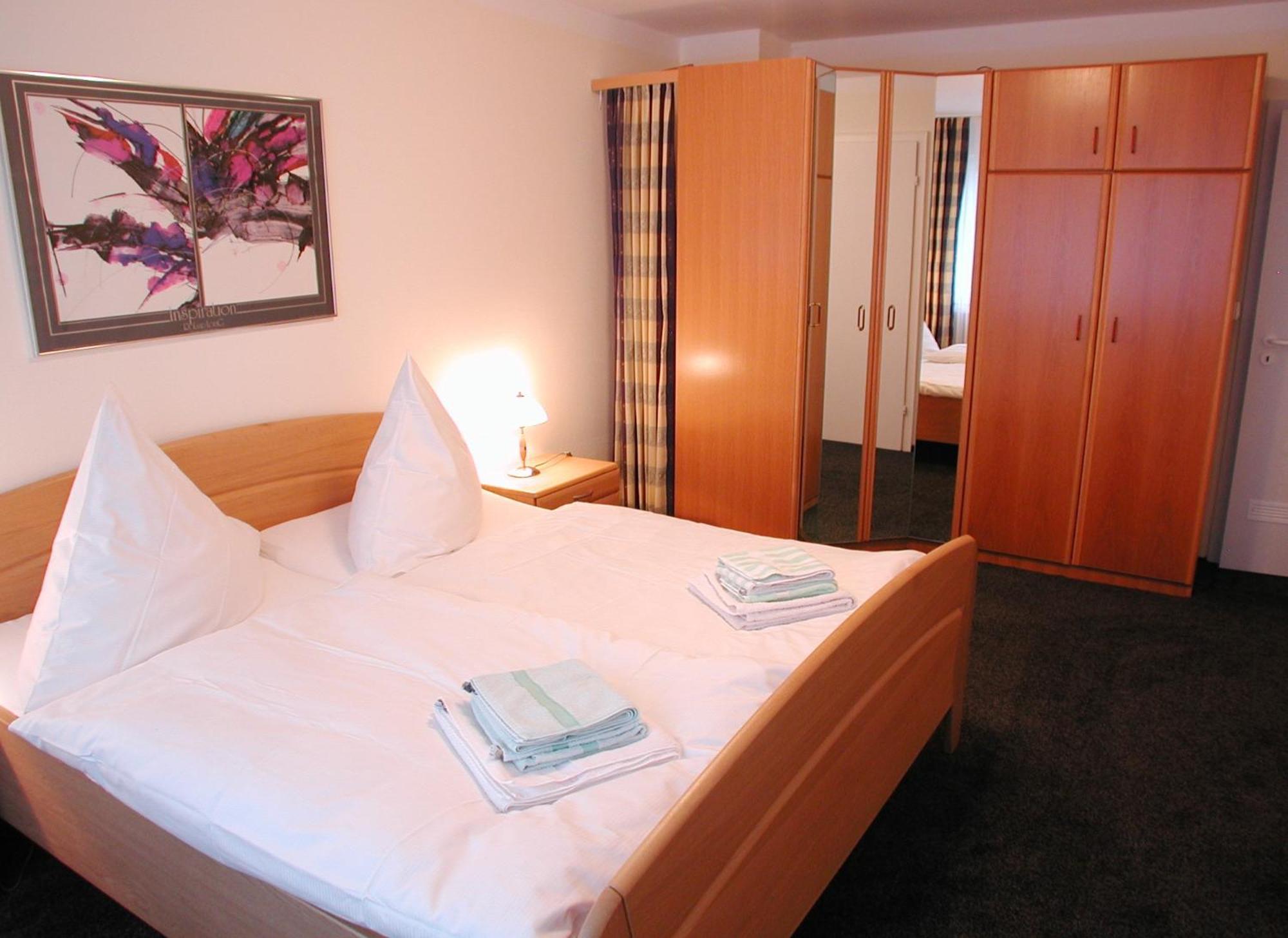Ferienwohnungen Haus zur Linde Cochem Zimmer foto
