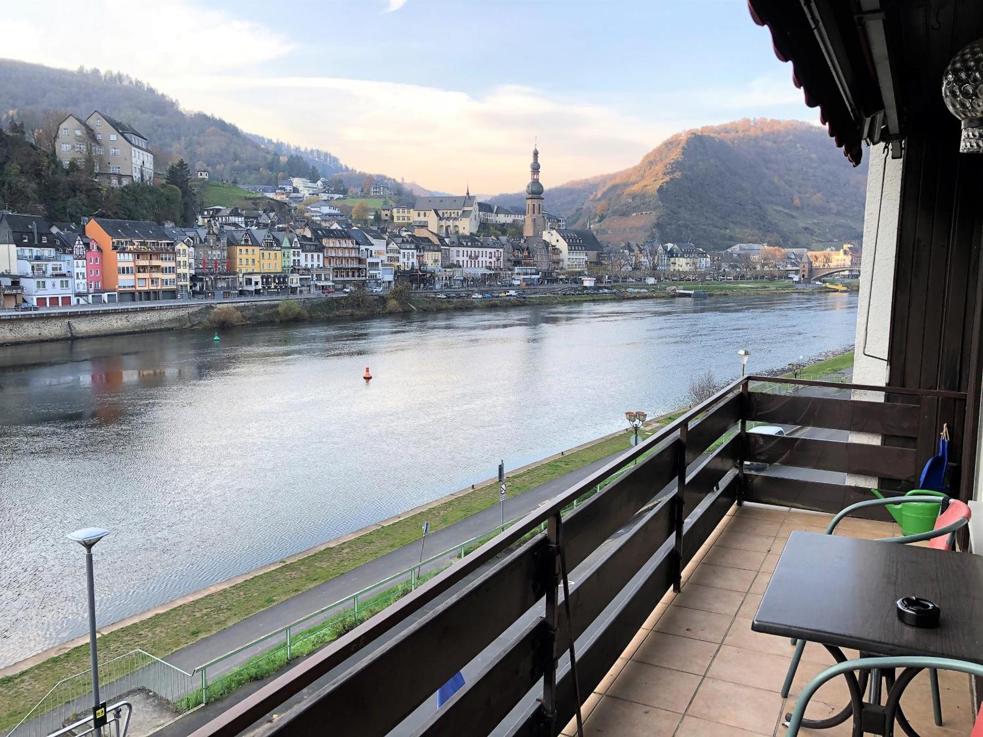 Ferienwohnungen Haus zur Linde Cochem Zimmer foto