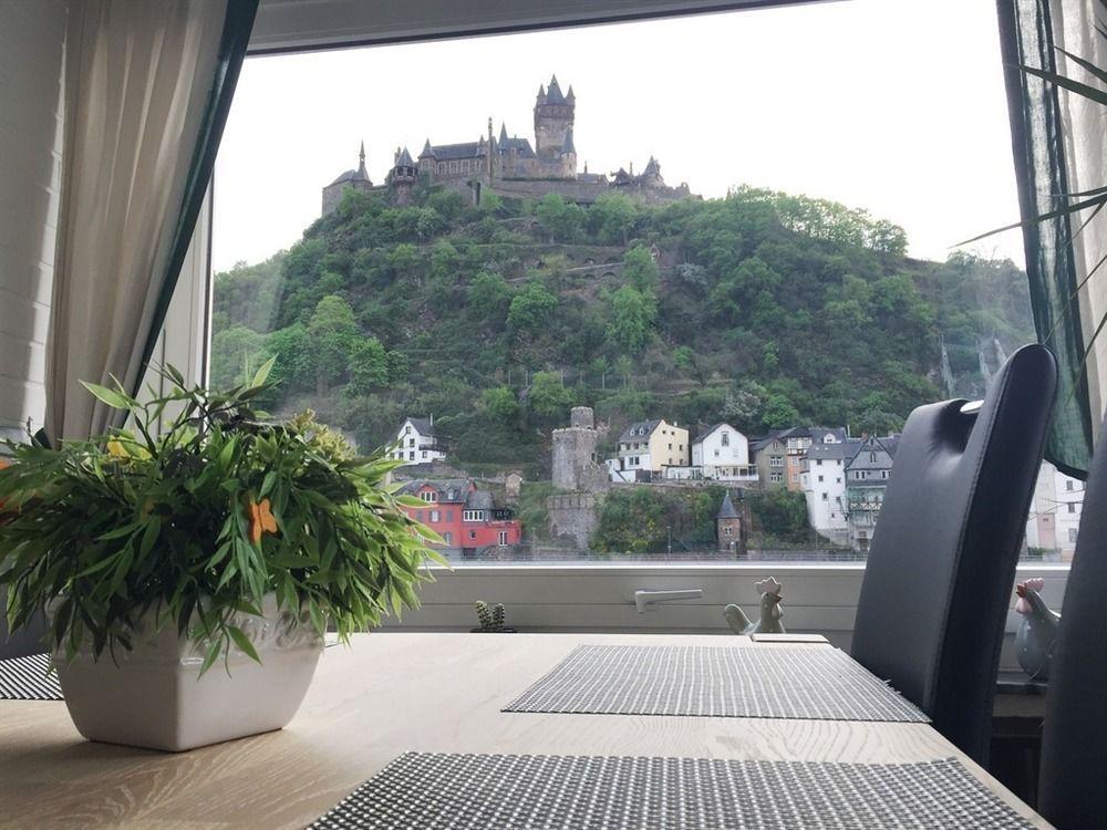 Ferienwohnungen Haus zur Linde Cochem Exterior foto